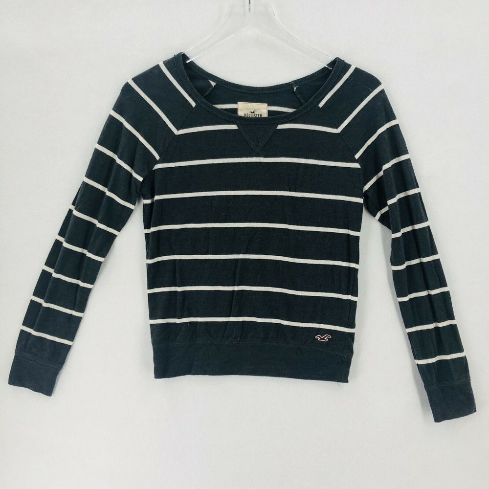 Hollister Sweater Knit Top XS Gray Y2K White Stripes Shirt Long Sleeves Soft - Picture 2 of 11